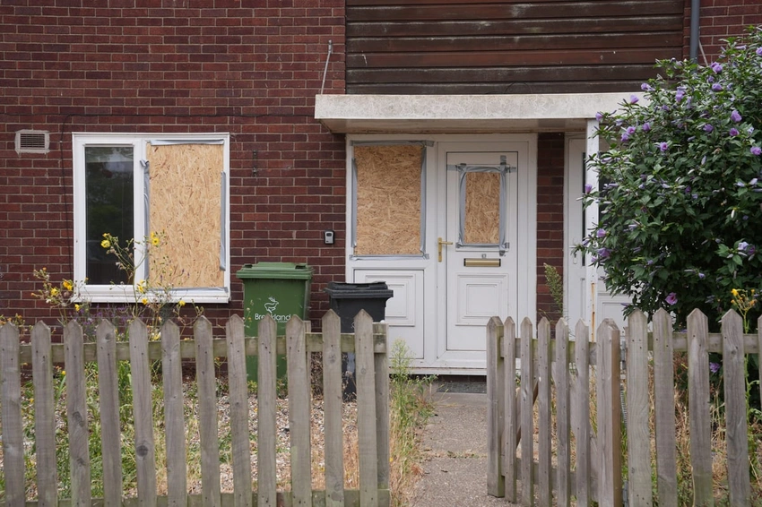 Thetford Unrest: Asylum Seekers Targeted, Police Intervene for Safety