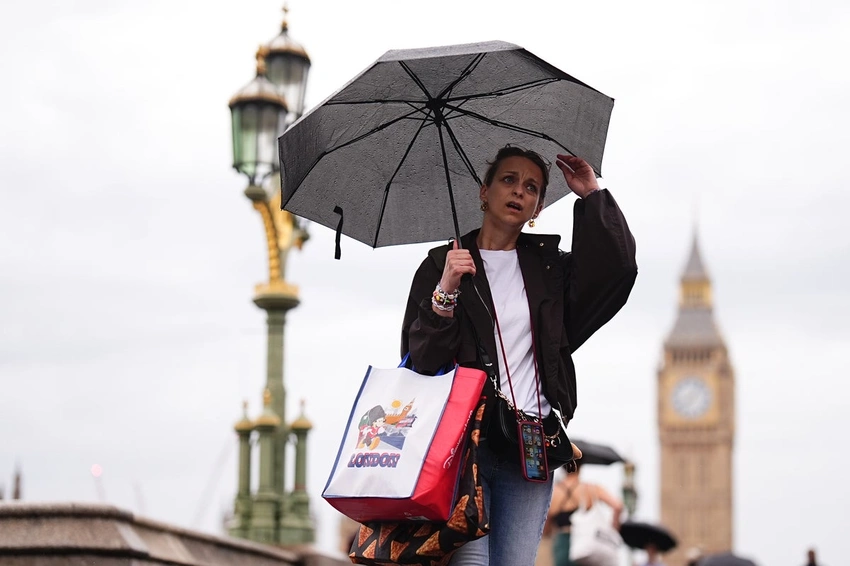 UK Brace for September Heatwave? Summer Warmth Returns!
