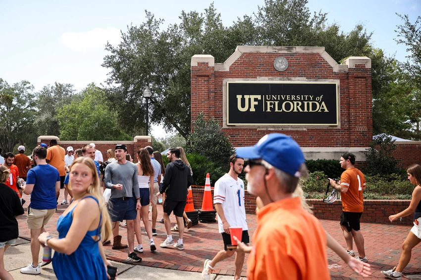 HEYDUDE's Frat Fiasco: A Gen Z Ethics Test