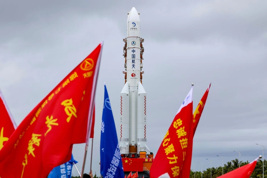 China Delays Moon Mission: Chang'e-7 Postponed for 'Absolute Success'