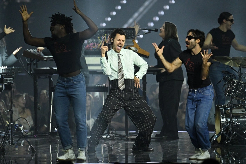 Wembley Relaxes Rules for Harry Styles Amid UK Heatwave!