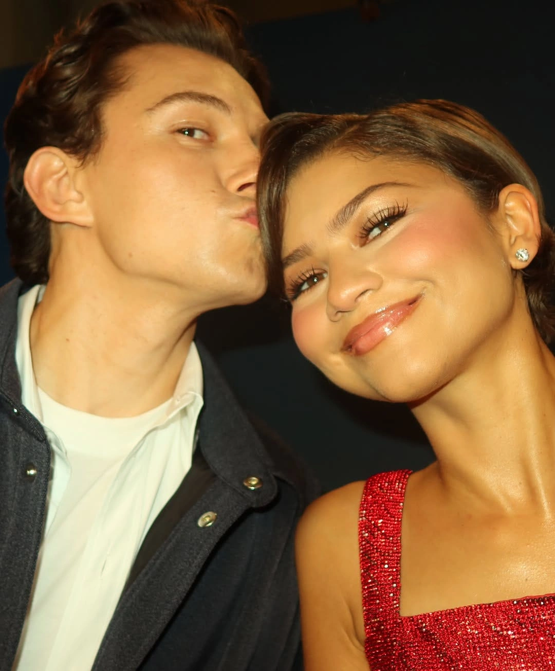 Zendaya & Tom Holland's Red Carpet Romance: 'Spider-Man Lashes' & Love!