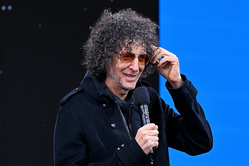 Howard Stern Signs 3-Year SiriusXM Renewal, Staying on Air