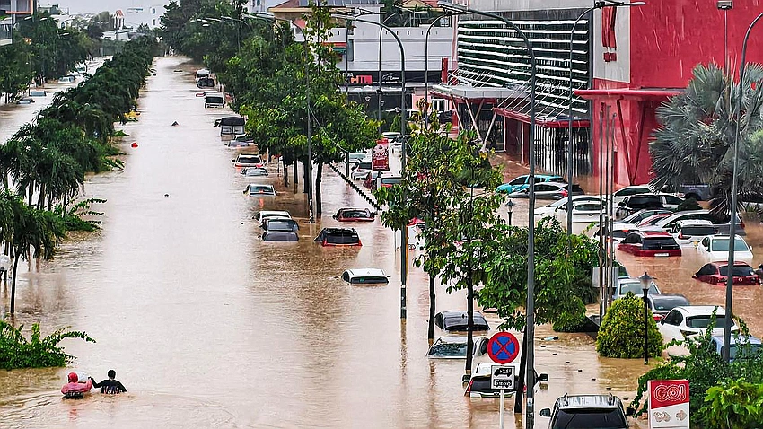 Vietnam floods climb to 90 dead as Kalmaegi roars through coast and highlands
