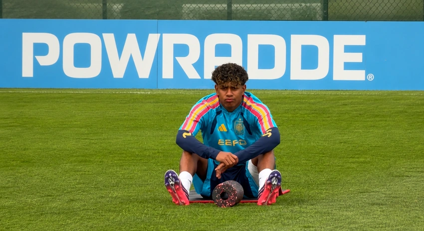 “Crazy”: Messi & Yamal's "Prophetic" Photo Goes Viral Ahead of World Cup Final!