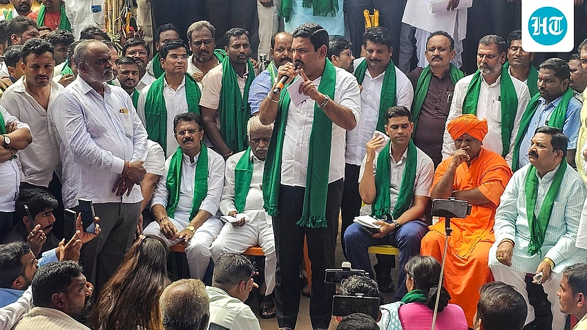 Karnataka Sugarcane Protests Enter Day Nine as Roads Blockade Escalates