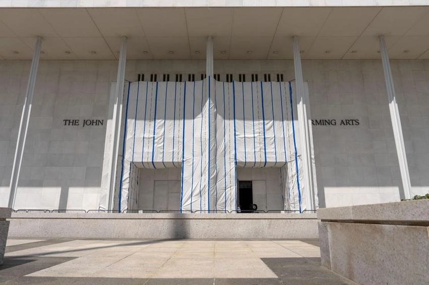 Trump's Name Back on Kennedy Center? Board Votes Again!