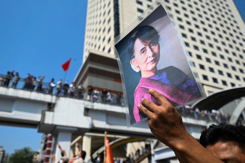Myanmar Cuts Aung San Suu Kyi's Prison Sentence in Mass Amnesty
