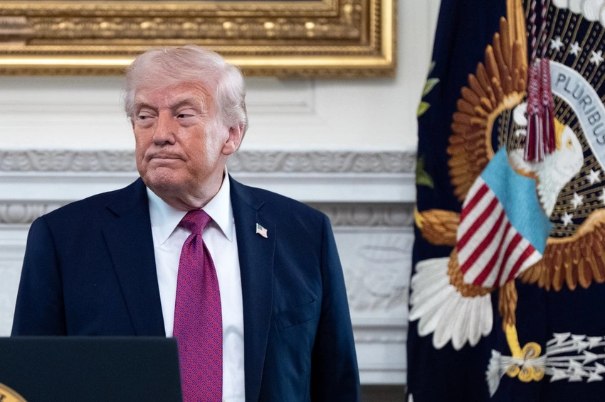 Trump Approval Slips as Polls Signal Midterm Headwinds for Republicans