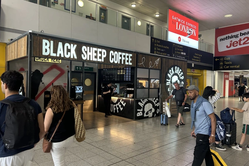 Gatwick Water Woes: Travelers Stranded Without Toilets For Hours!