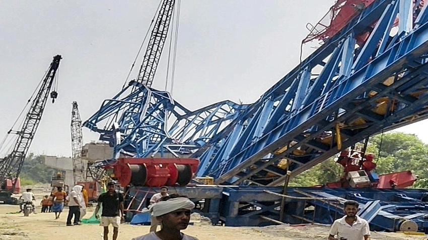 Bihar Bridge Collapse: 7 Injured, Political Row Erupts!