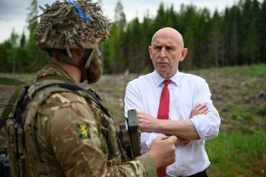 RAF Jet Carrying UK Defence Secretary Jammed Near Russian Border