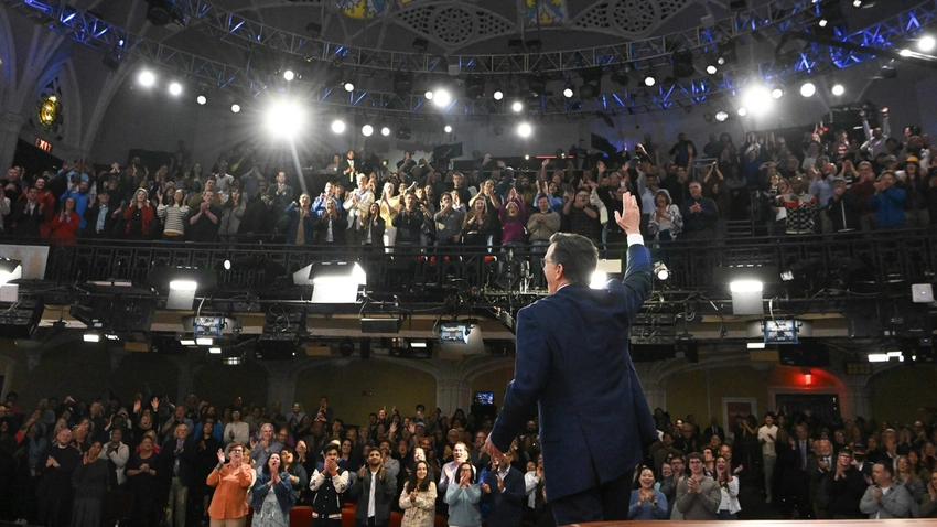 Paul McCartney Helps Stephen Colbert Say Goodbye in Record-Breaking Finale