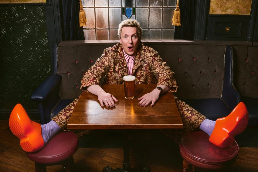 Joe Lycett's New Pub Show: Celebrating British Boozers on Channel 4!