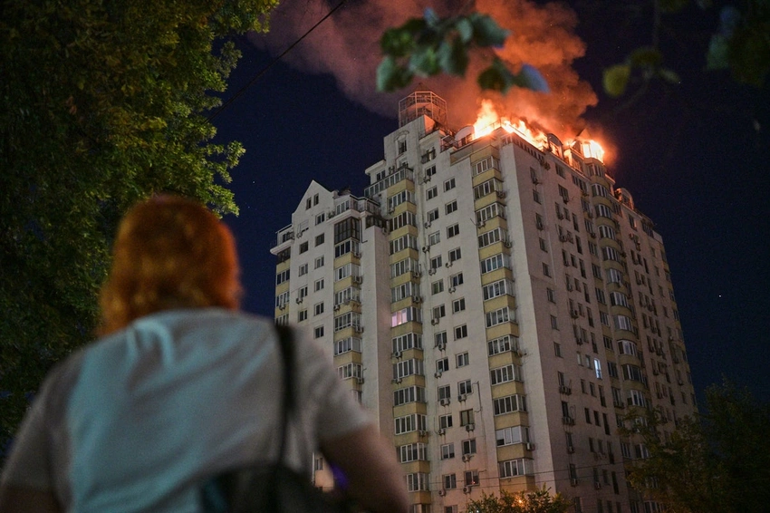 Kyiv Rocked: Russia Unleashes Massive Overnight Missile & Drone Attack