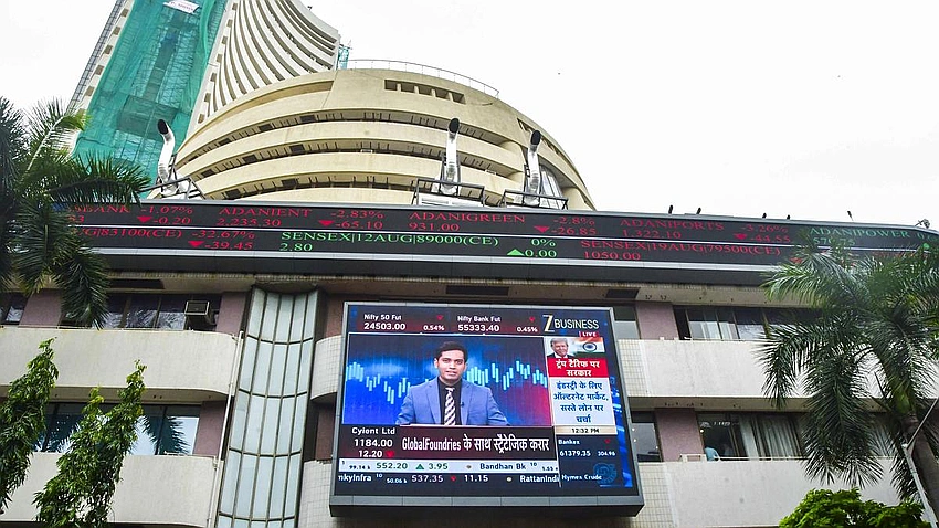 Sensex, Nifty Slide as Foreign Flows Drag Indian Markets