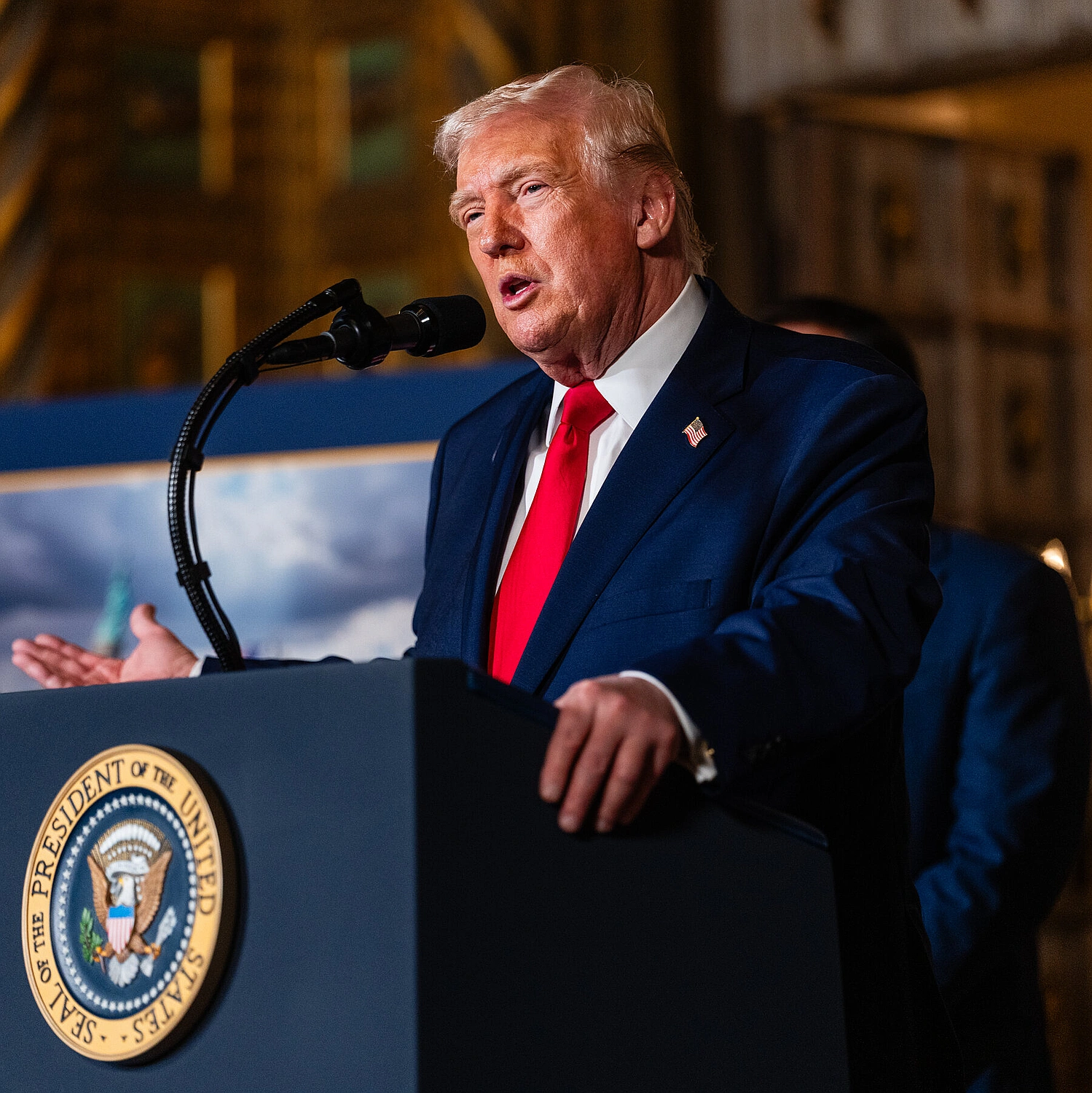 Trump's 10% Tariff Move: Will It Balance Payments or Backfire?