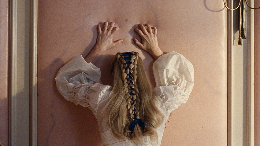 Wuthering Heights Reboot: Margot Robbie's 'Vagina Braids' Steal Scene