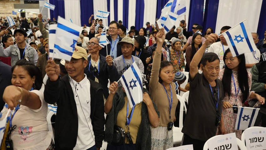 Around 240 Indians with biblical tribe roots arrive in Tel Aviv