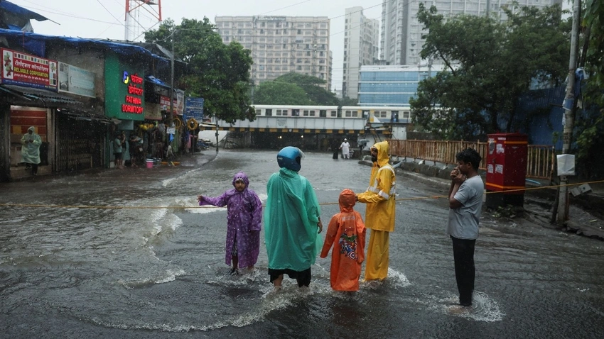 Mumbai's Monsoon Mayhem: Red Alert Holds Amidst Record Rains & Flooding