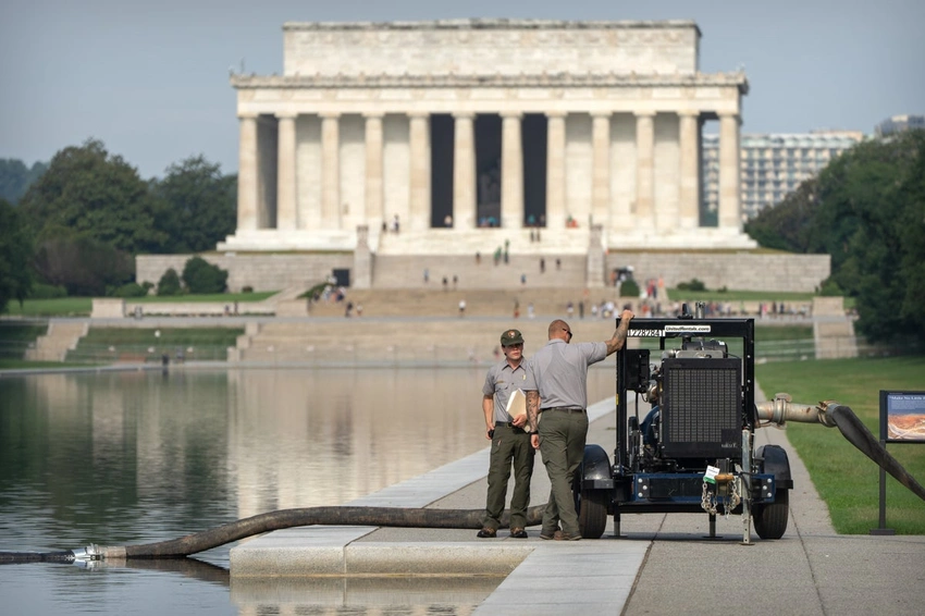 Lincoln Memorial Reflecting Pool Drained AGAIN! 🤦‍♀️ Renovation Woes Continue!
