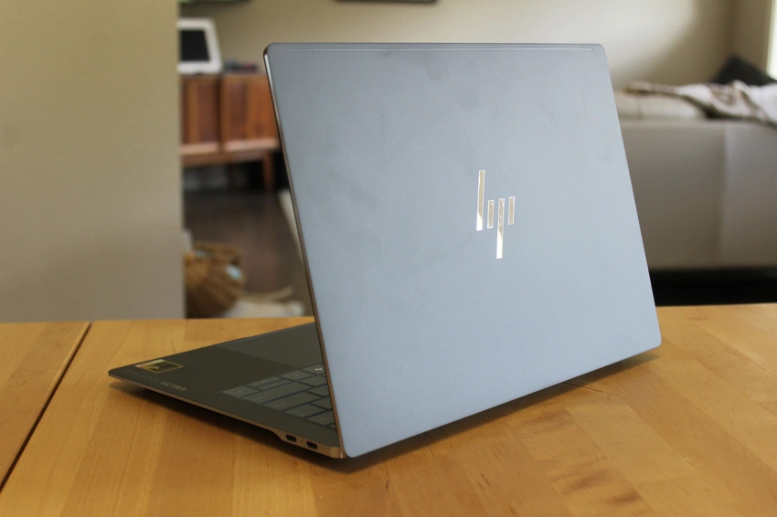 Is HP's OmniBook Ultra 14 the MacBook Air Killer for Students?