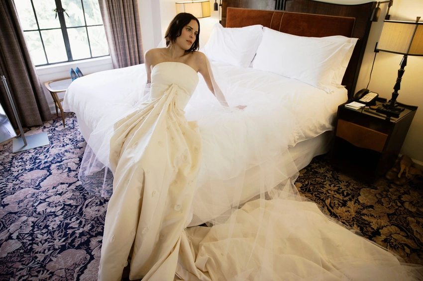 Tallulah Willis Weds Justin Acee in Idaho! ✨ Balenciaga Gown Steals Show!