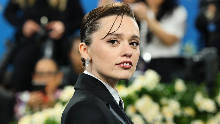 Aimee Lou Wood Jokes About Teeth Sketch as She Preps to Host SNL UK