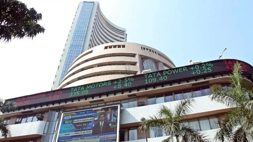 Rupee Soars and Markets Rally as US-Iran Peace Deal Hopes Ignite Global Optimism