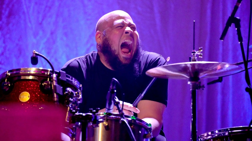 Pearl Jam's Drummer Reveal: Abe Laboriel Jr. Rocks Ohana!