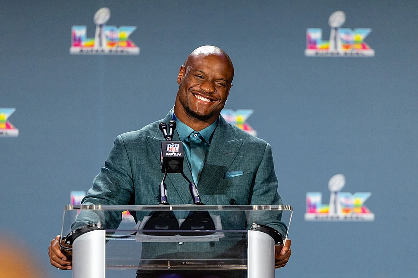 Chiefs land Kenneth Walker III on three-year deal, fueling debate over price