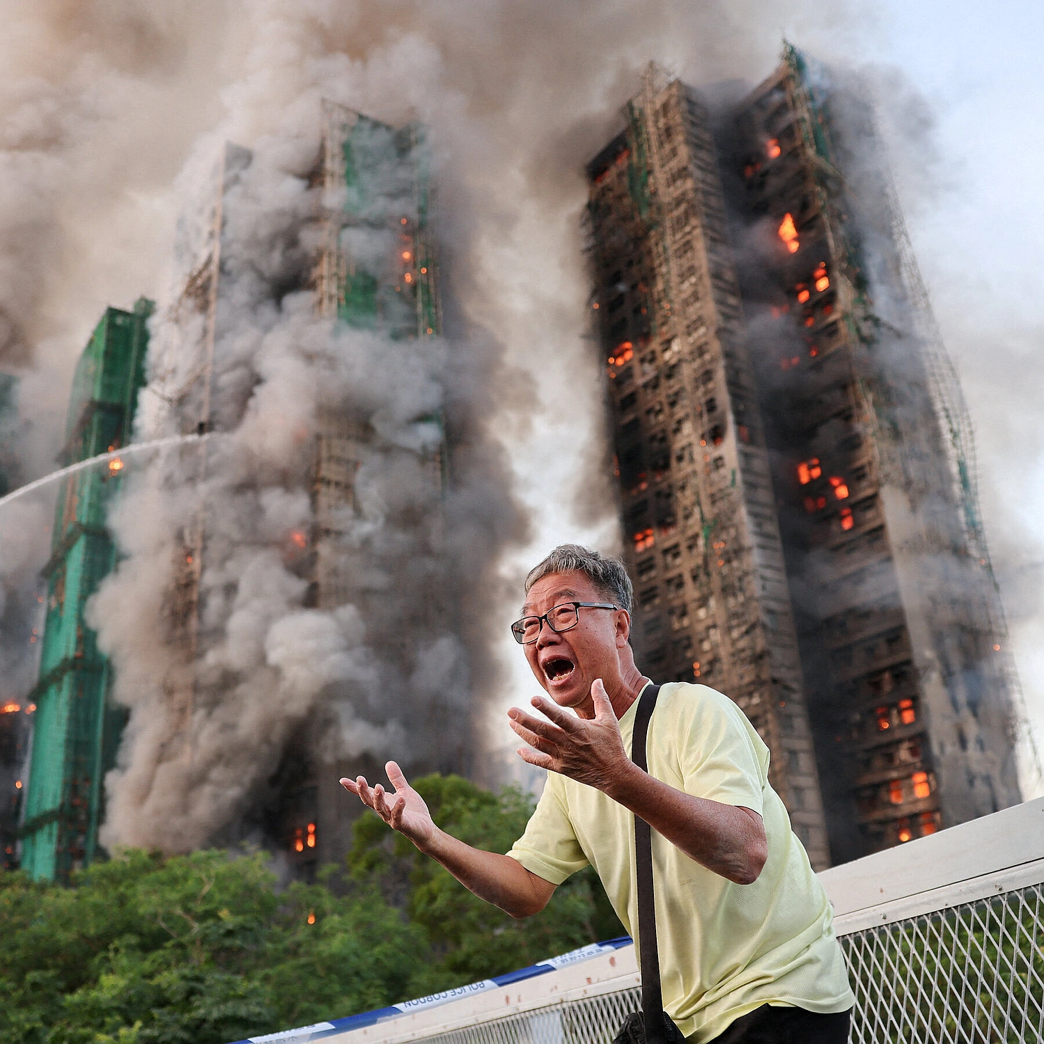 Hong Kong High-Rise Fire in Tai Po Kills Dozens, Hundreds Missing
