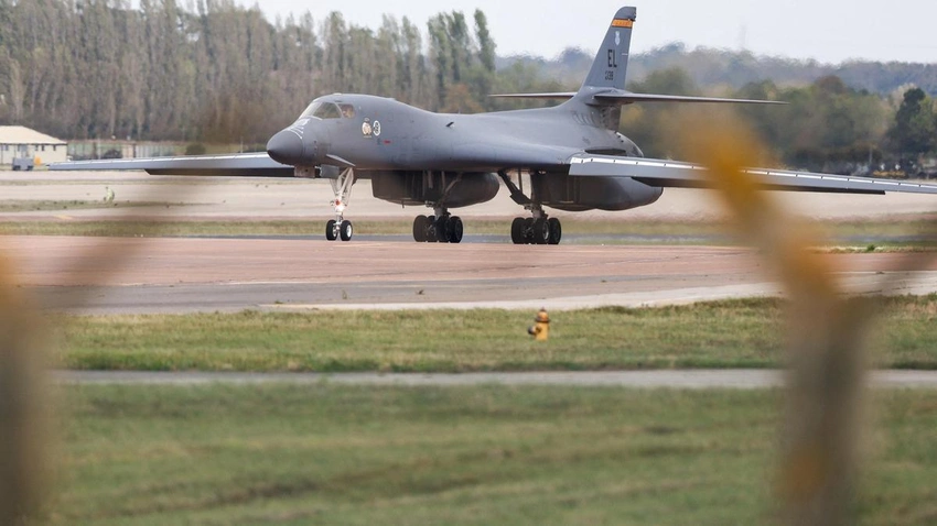 US Air Force Bombers Exit UK Base Amid Terror Plot Probe