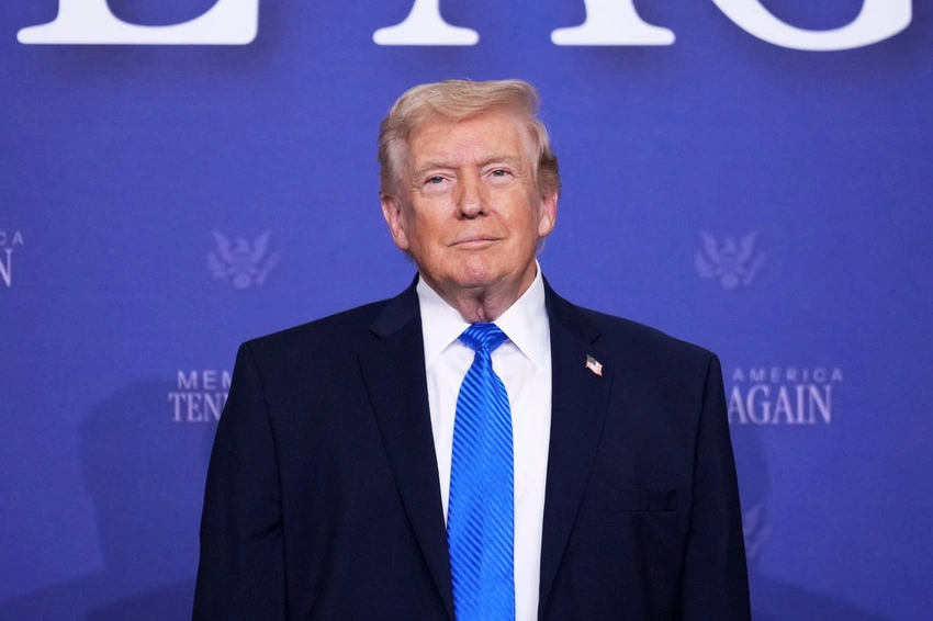 Trump Sees Elvis Love as He Plans Impromptu Graceland Tour