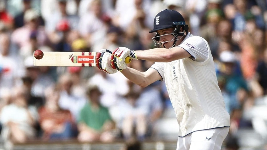 England fight to avoid worst Ashes tour in modern times