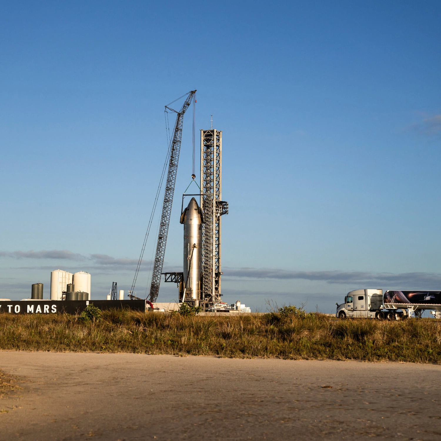 Wall Street Jumps Aboard the SpaceX IPO Hype Machine