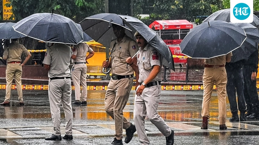 Gujarat School Drama: Boy Hit Over 'Love Note,' Family Demands ₹25 Lakh