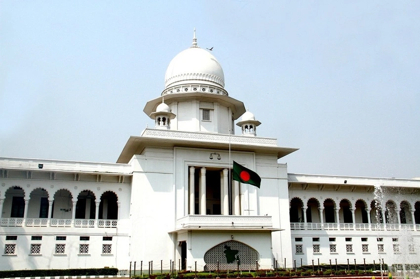 Bangladesh Court Hangs Three Cops, Former Police Chief Sentenced to Death
