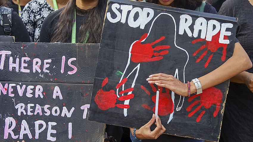 Maharashtra doctor suicide: landlord's son arrested, cop still absconding