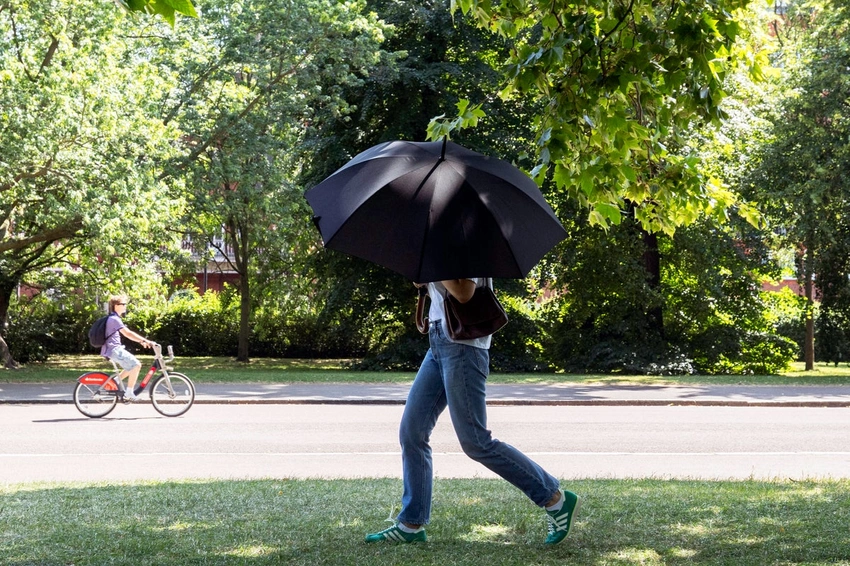 UK Braces for Scorching 40°C Heatwave: Schools Close, Climate Crisis Warning