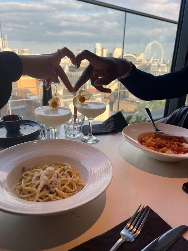 Your Aesthetic & Your Love Life: Dating Your Vibe for Real Connections