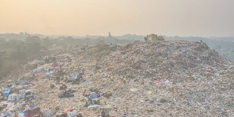 Is Modern Literature Trash? Why We Are Trading Craft for Vibes.