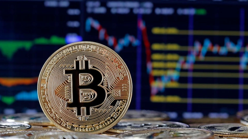 Bitcoin Dips Below $78K as Fed Chair Shakeup Stirs Markets