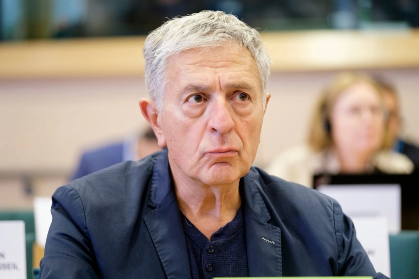 Spyware's Sting: EU Politician Hacked While Investigating NSO Group!