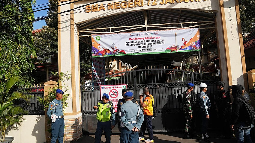 Jakarta school mosque blasts injure dozens; teen suspect identified