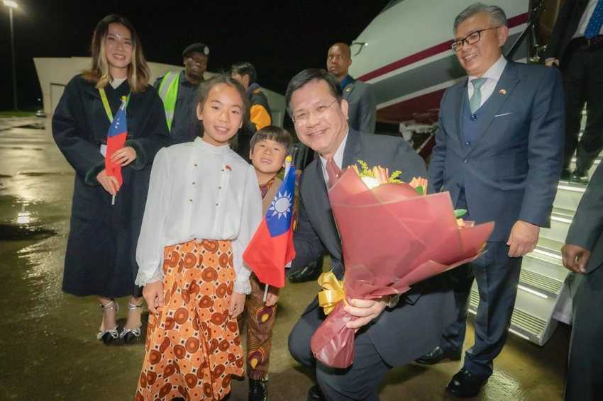 Taiwan FM vows to not bow to China amid Eswatini visit