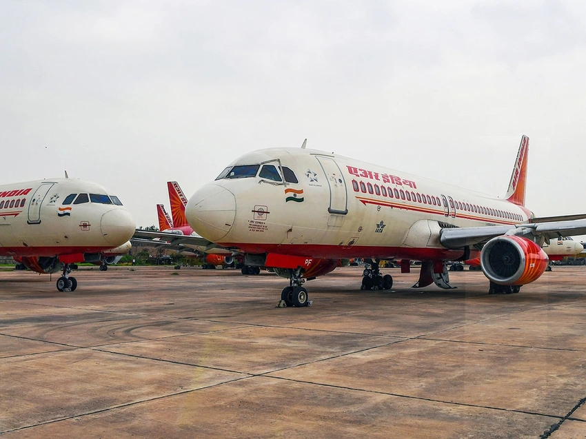 Your Next Flight Will Cost More. Should You Pay for Global Conflict?