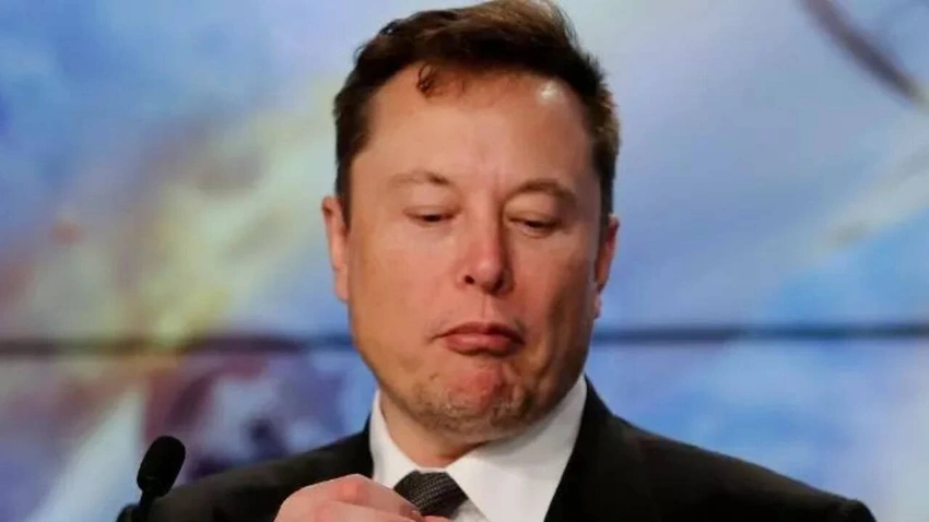 Elon Musk's Trillionaire Dream Dashed: SpaceX & Tesla Stocks Plummet!