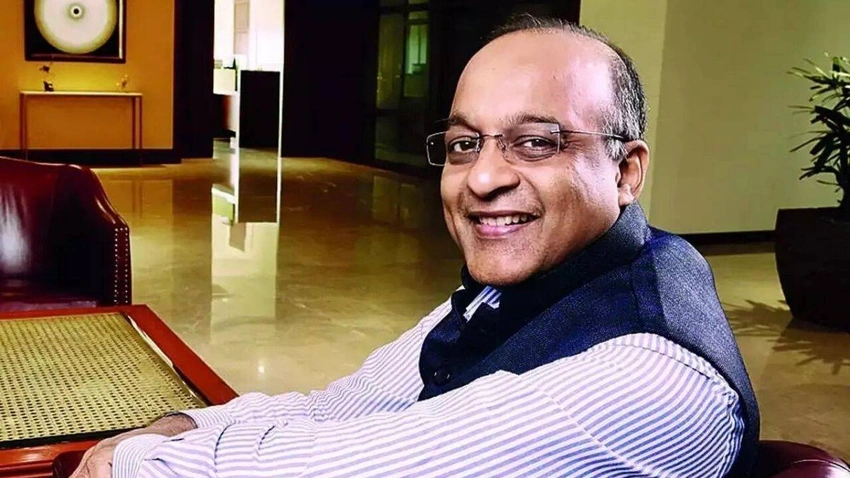 HDFC Bank CEO Jagdishan Stepping Down Oct 26 Amidst Governance Scrutiny