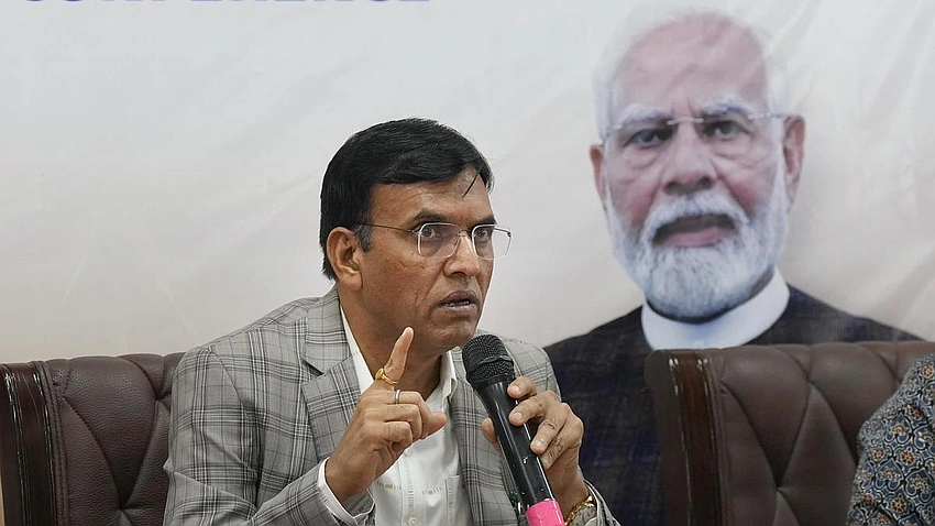 India Rolls Out Four Labour Codes, Expanding Gratuity and Gig Worker Rights